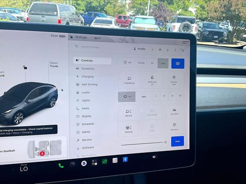 Used 2022 Tesla Model Y Long Range AWD/4WD image 34