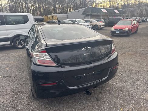 Used 2017 Chevrolet Volt LT w/ Comfort Package image 10