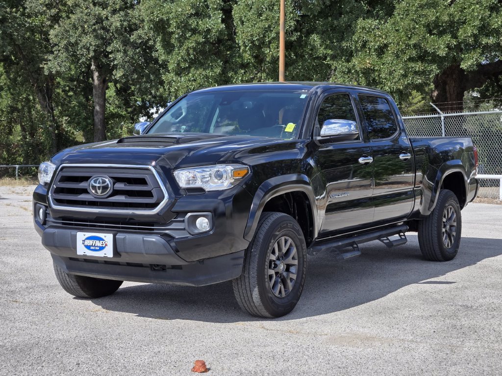 Used 2022 Toyota Tacoma SR5 w/ Technology Package RWD image 3