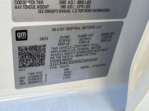 Certified 2025 Chevrolet Silverado 1500 LT image 30