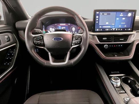 Used 2025 Ford Explorer ST-Line w/ Premium Package AWD/4WD image 8