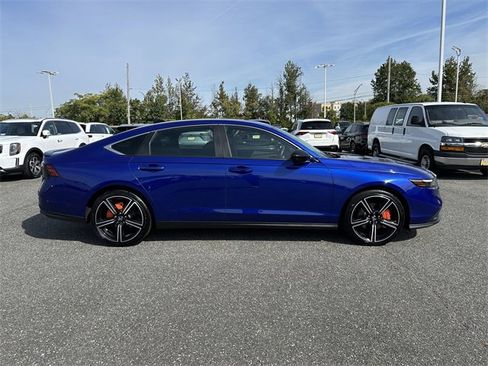 Used 2024 Honda Accord Sport image 4