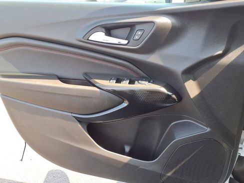 Used 2025 Chevrolet Trax RS w/ Driver Confidence Package image 12