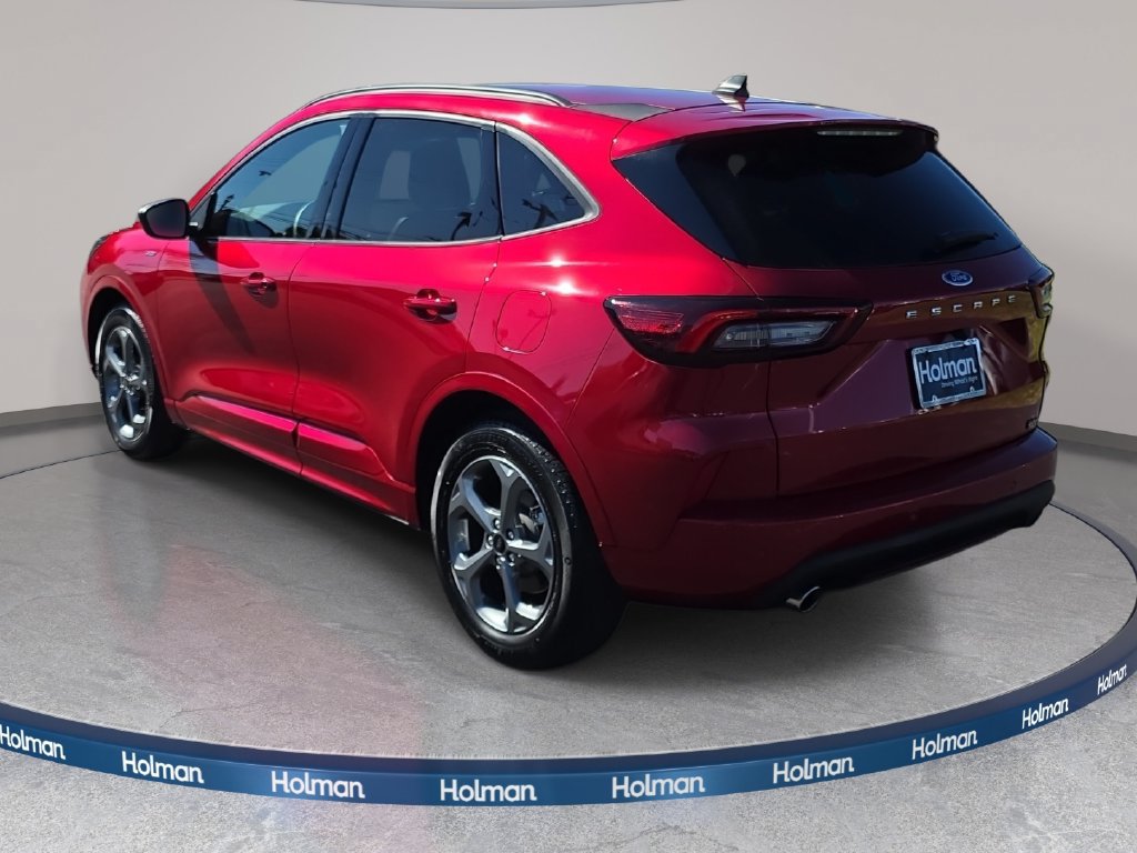 Used 2024 Ford Escape ST-Line w/ Tech Pack #1 FWD image 8