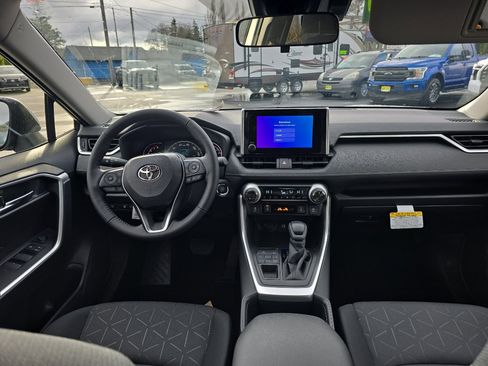New 2025 Toyota RAV4 XLE image 21