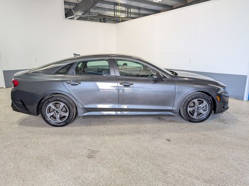 Used 2023 Kia K5 LXS FWD image 2