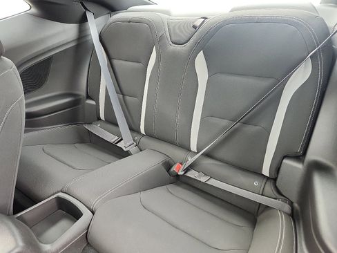 Used 2021 Chevrolet Camaro LT w/ RS Package image 10