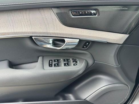 New 2026 Volvo XC90 T8 Ultra w/ Protection Package image 16