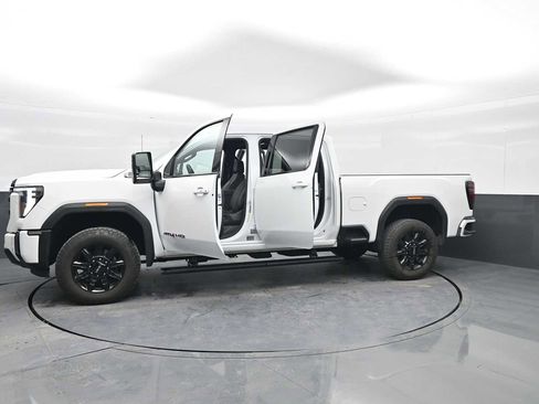Used 2024 GMC Sierra 2500 AT4 w/ AT4 Premium Plus Package image 46