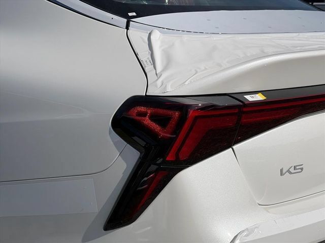 New 2027 Kia K5 GT-Line w/ GT-Line Premium Package FWD image 8
