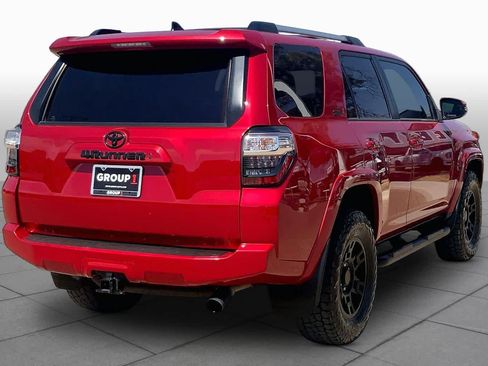 Used 2022 Toyota 4Runner SR5 Premium w/ Moonroof Package AWD/4WD image 12