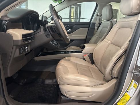Used 2020 Lincoln Corsair Reserve w/ Equipment Group 201A image 8
