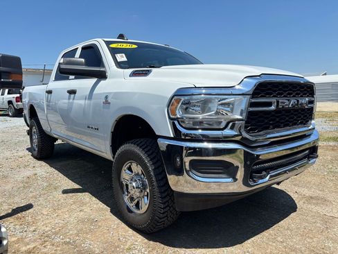 Used 2020 RAM 2500 Tradesman w/ Chrome Appearance Group AWD/4WD image 3