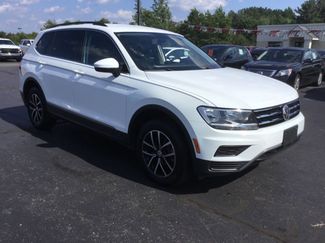 Used 2021 Volkswagen Tiguan SE image 1
