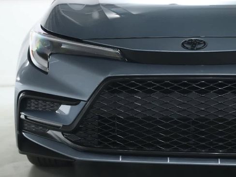 Certified 2024 Toyota Corolla SE image 6