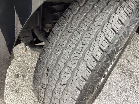 Used 2023 Chevrolet Colorado Z71 w/ Z71 Convenience Package 2 image 10