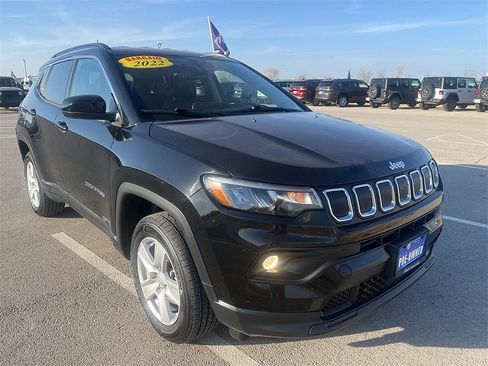Used 2022 Jeep Compass Latitude w/ Convenience Group image 7
