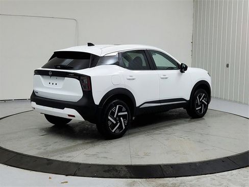 New 2026 Nissan Kicks SV w/ SV Premium Package image 7