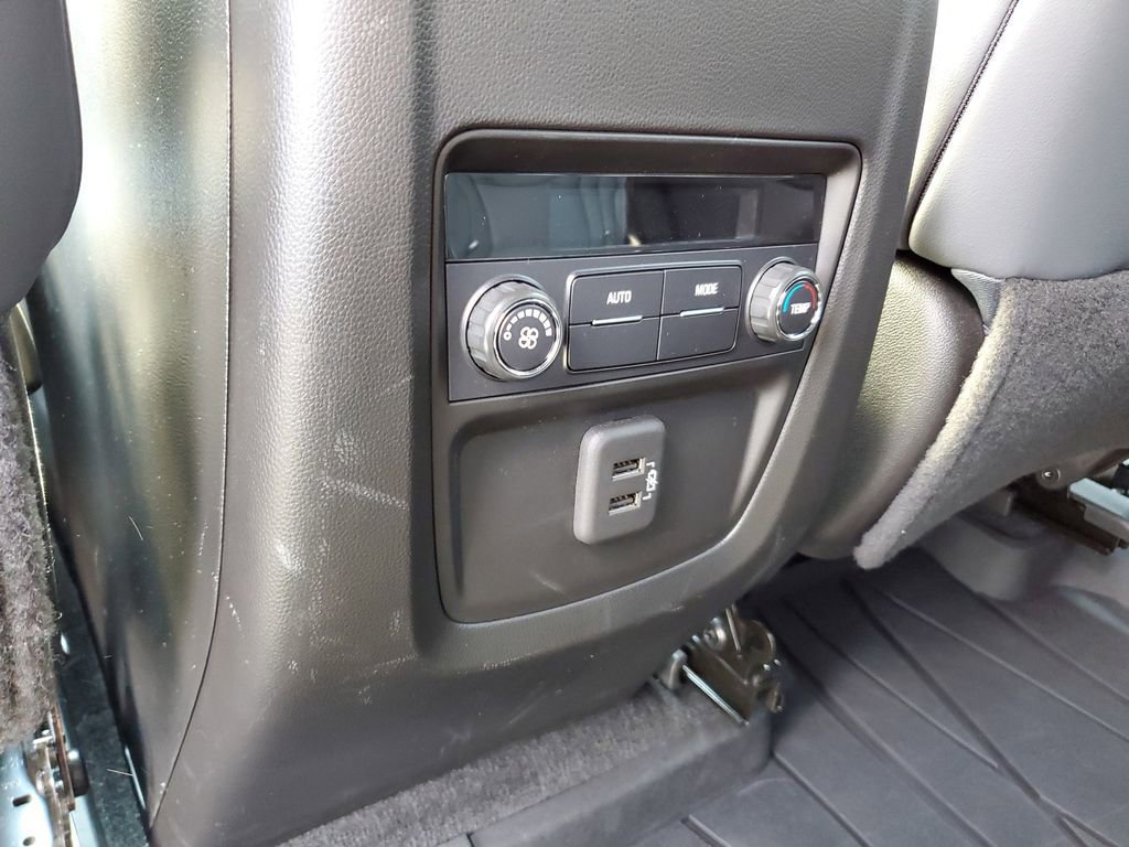 Used 2023 Buick Enclave Essence w/ Sport Touring Edition AWD/4WD image 14