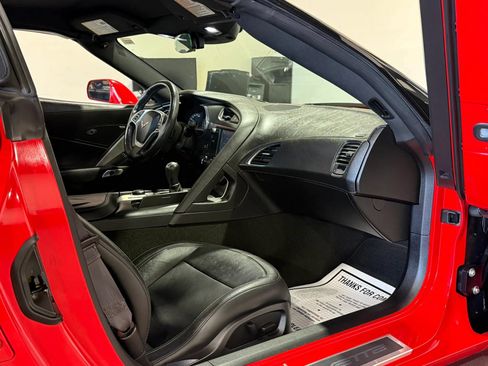 Used 2014 Chevrolet Corvette Stingray Convertible RWD image 21