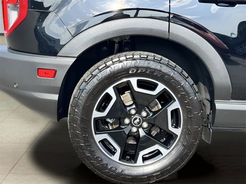 Used 2023 Ford Bronco Sport Outer Banks w/ Tech Package image 42