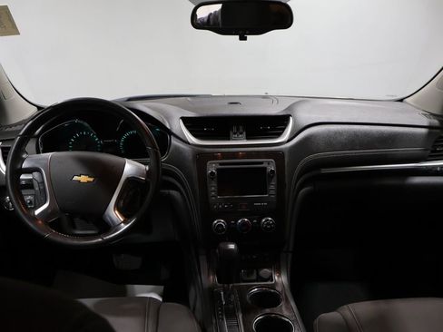 Used 2016 Chevrolet Traverse LT w/ Style and Technology Package image 16
