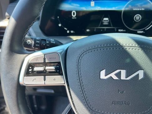Certified 2025 Kia Telluride SX Prestige X-Line AWD/4WD image 22