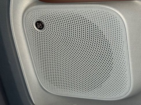 Used 2022 Ford Maverick Lariat w/ Lariat Luxury Package image 22