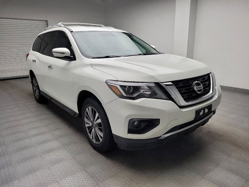 Used 2018 Nissan Pathfinder SV AWD/4WD image 13