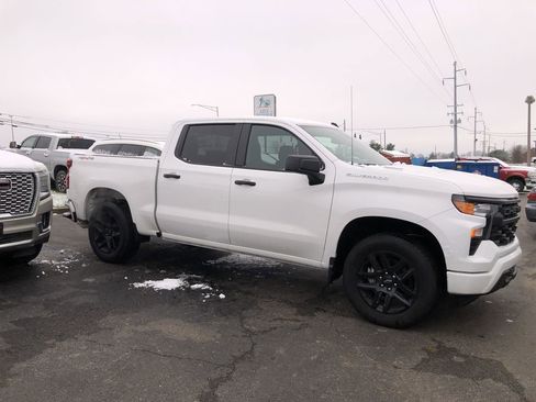 Used 2026 Chevrolet Silverado 1500 Custom image 6