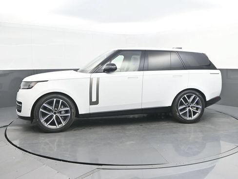 New 2026 Land Rover Range Rover SE AWD/4WD image 2