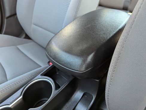 Used 2016 Hyundai Elantra SE FWD image 19
