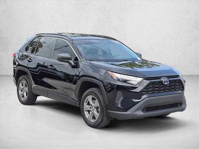 Used 2024 Toyota RAV4 LE AWD/4WD image 3