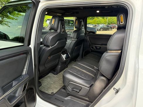 Used 2023 Rivian R1S Adventure AWD/4WD image 11