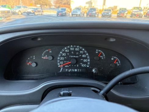 Used 2003 Ford E-350 and Econoline 350 Club Wagon image 14