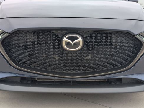 Used 2022 MAZDA MAZDA3 s image 10