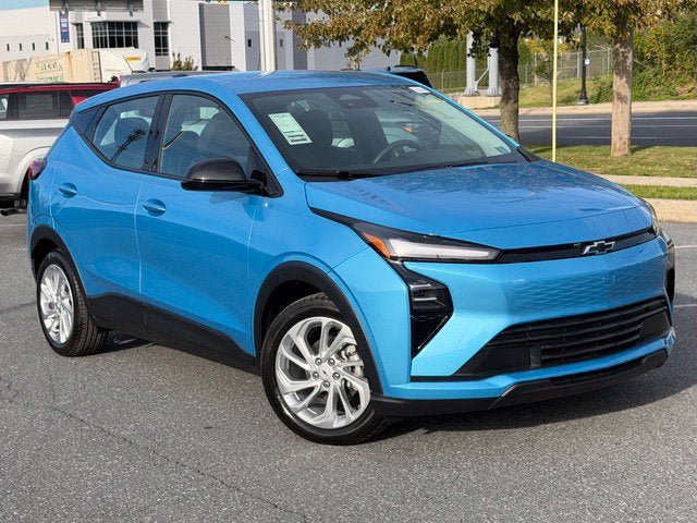 New 2027 Chevrolet Bolt LT FWD image 1
