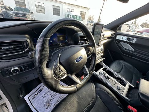 Used 2020 Ford Explorer ST w/ Premium Technology Package image 18