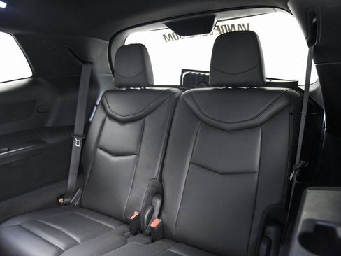 Used 2023 Cadillac XT6 Sport image 13