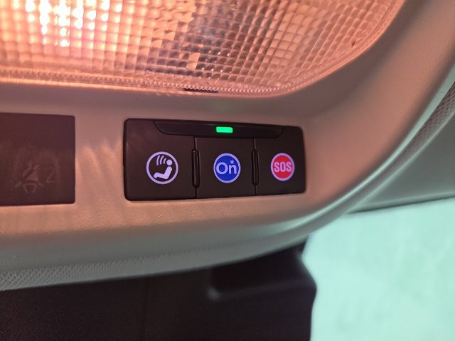 Used 2025 Chevrolet Trax LT FWD image 27