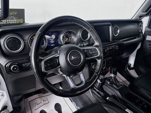 Used 2021 Jeep Wrangler Unlimited Sahara w/ Uconnect 4C Nav & Sound Group AWD/4WD image 9