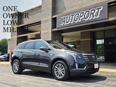 Used 2017 Cadillac XT5 Luxury w/ Driver Awareness Package FWD image 1
