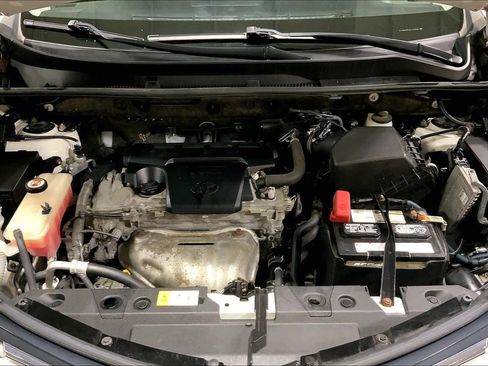 Used 2017 Toyota RAV4 LE AWD/4WD image 32