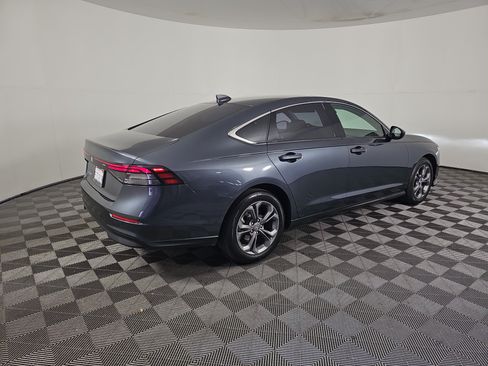 Used 2024 Honda Accord EX image 4