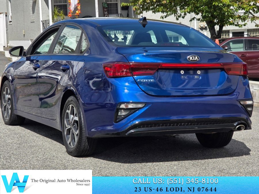 Used 2019 Kia Forte LXS FWD image 4