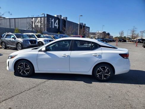 Certified 2024 Nissan Sentra SV image 7