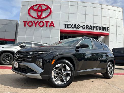 Used 2025 Hyundai Tucson SEL image 2