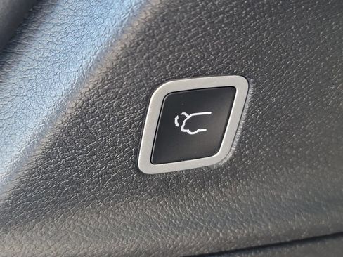 New 2025 Chrysler Pacifica Select FWD image 14