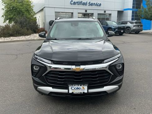 Used 2025 Chevrolet TrailBlazer LT AWD/4WD image 4