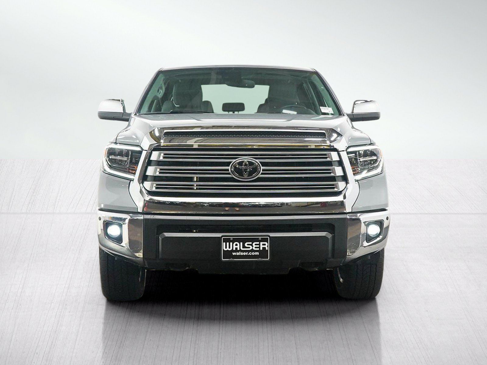 Used 2021 Toyota Tundra Limited w/ Limited Premium Package AWD/4WD image 8